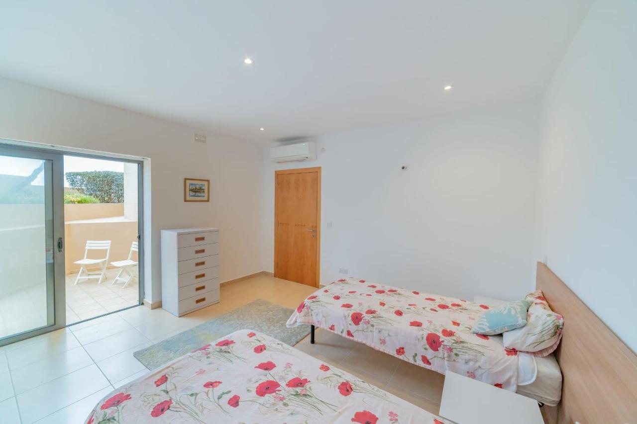 Luxury Seaview & Pool-Hosted By Sweetstay Mellieha Bagian luar foto